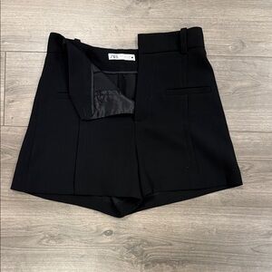 Zara Women's High Waist Black Shorts